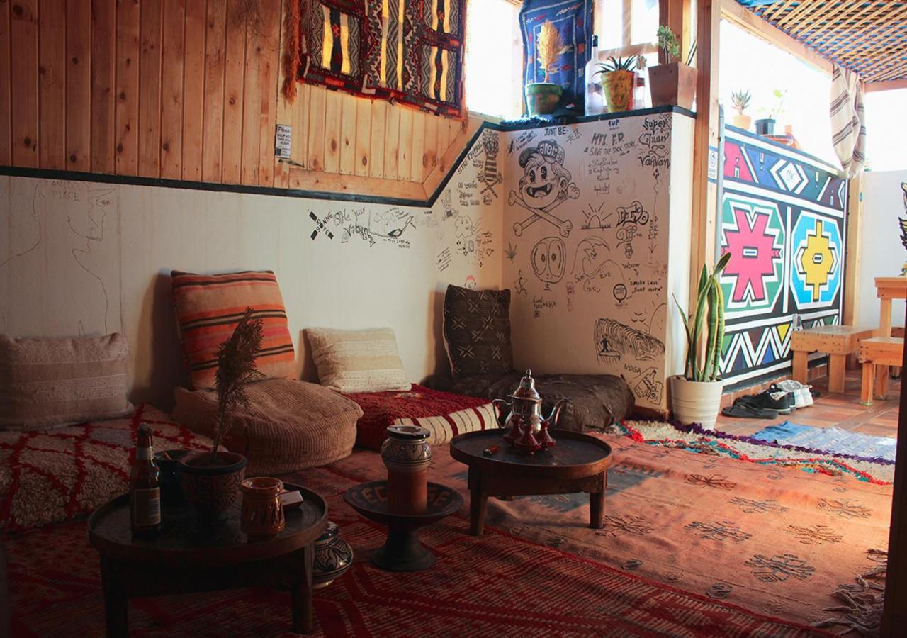Afer Surf Hostel Эмуан Экстерьер фото